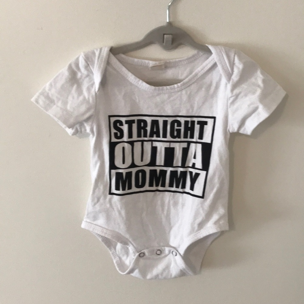 ❤️ 3/$25 Straight outta mommy onesie | 9-12m